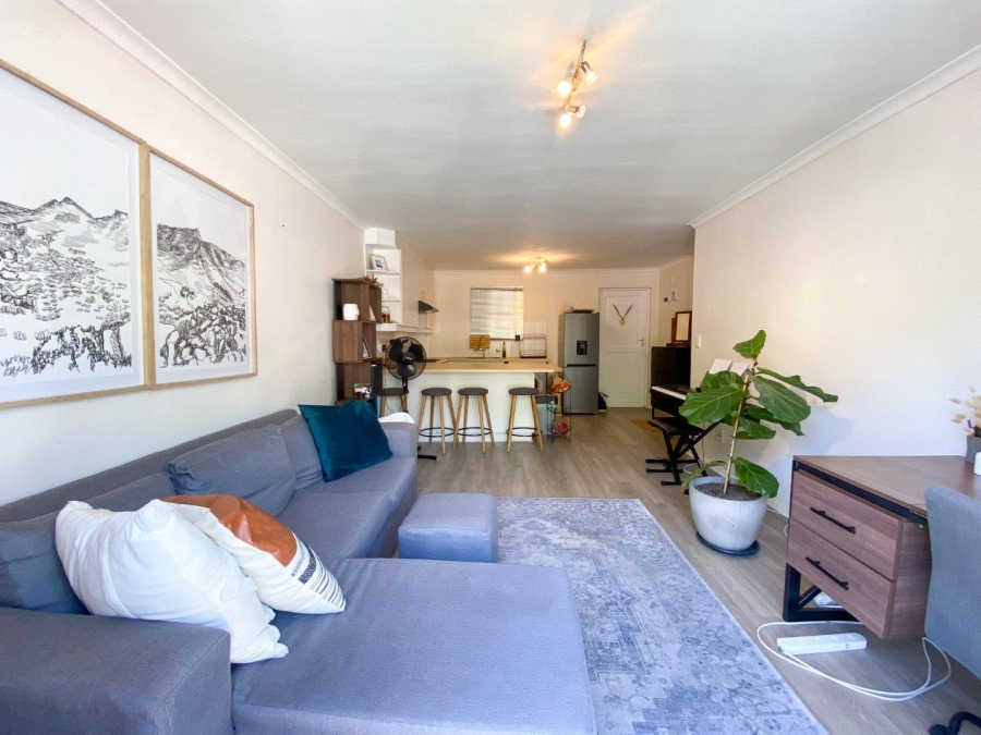 To Let 1 Bedroom Property for Rent in Oranjezicht Western Cape